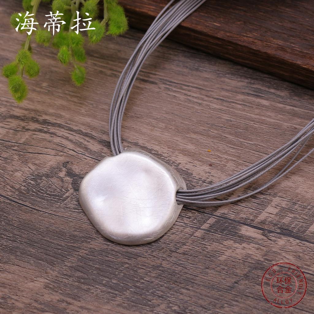 Brushed silver leather rope pendant irregular hand brushed gold-plated women's magnetic buckle necklace
