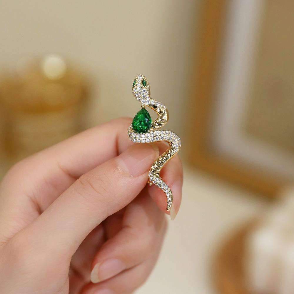 Minimalist Rhinestone Collar Pins Sparkling Snake Lapel Pin Elegant Zodiac Snake Brooch  Party