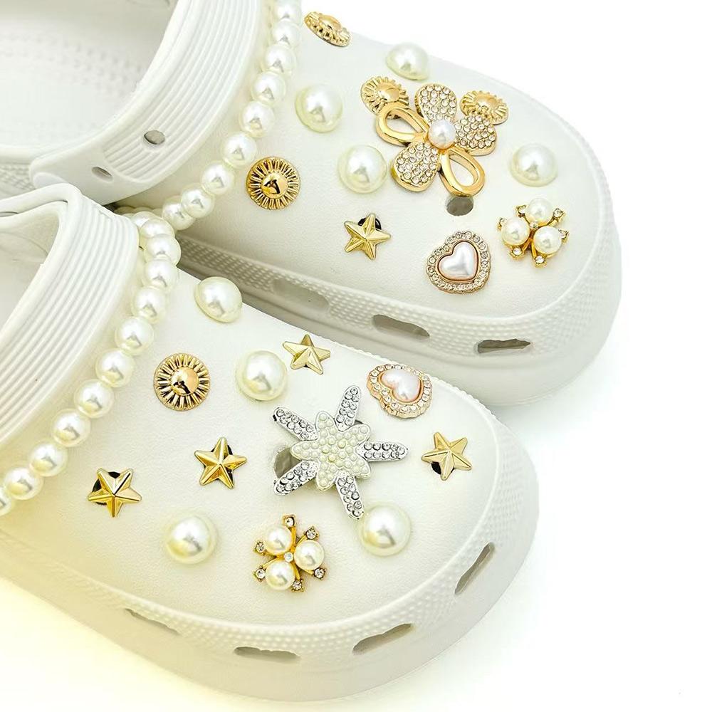 24/26PCS Fashion Shoe Charms Set Accessories Hole Shoe Buckle Golden Rhinestone Flower Pearl Chain DIY 3D Shoes Decorations Gift