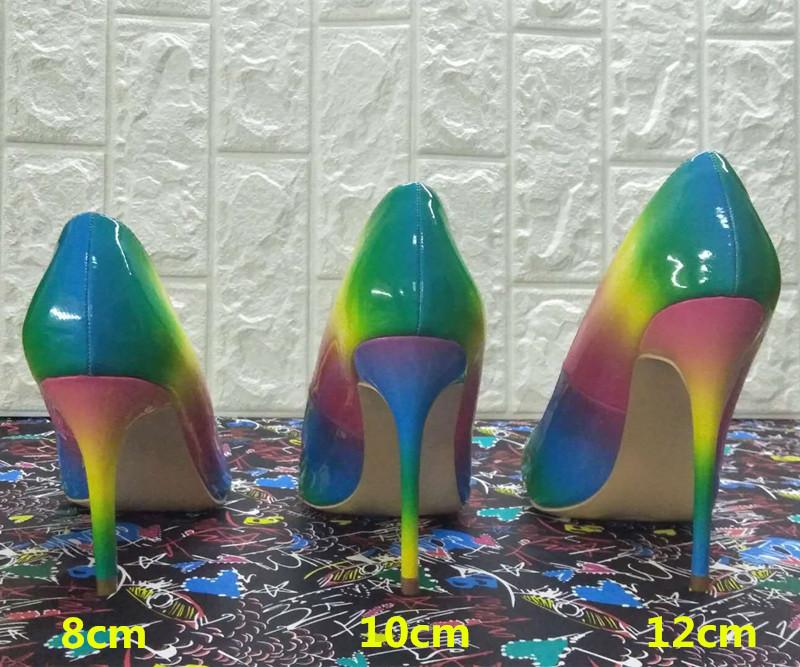Stil stilvoll einfach High Heel leichte Öffnung grünes Schlangenmuster spitze Zehenspitze sexy dünne High Heels Einzelne Schuhe