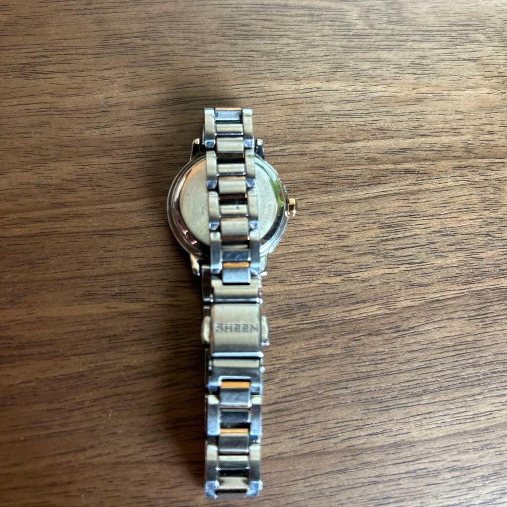 Used [CACIO SHEEN] Ladies radio controlled watch