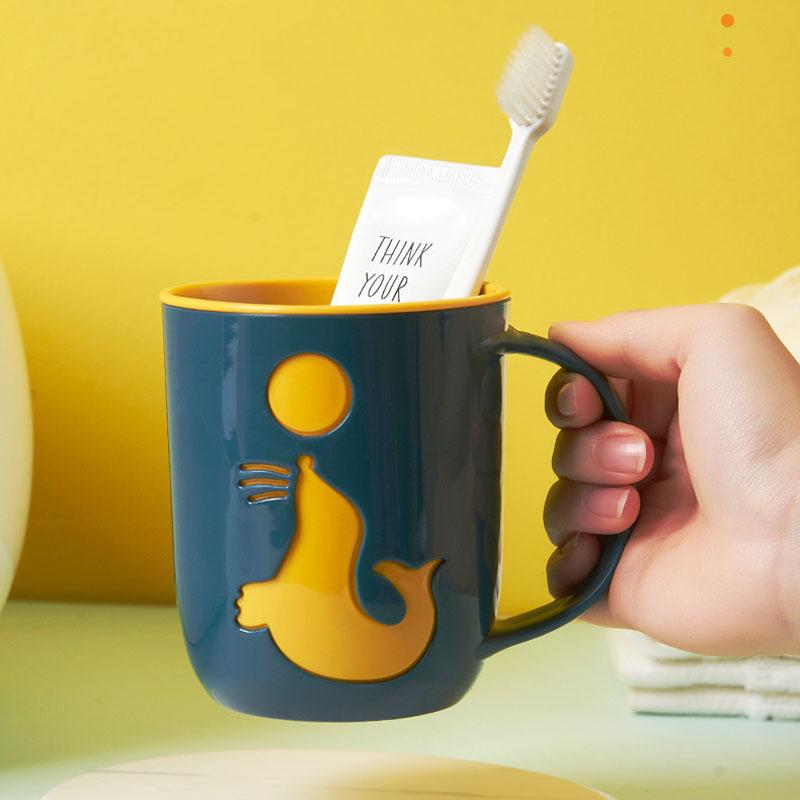 Kreslený kelímek na ústní vodu s delfínem pro dospělé, rodinný, minimalistický kelímek na zubní kartáčky, kreativní cestovní kelímek s rodinou lachtanů, kelímek na mytí pro páry