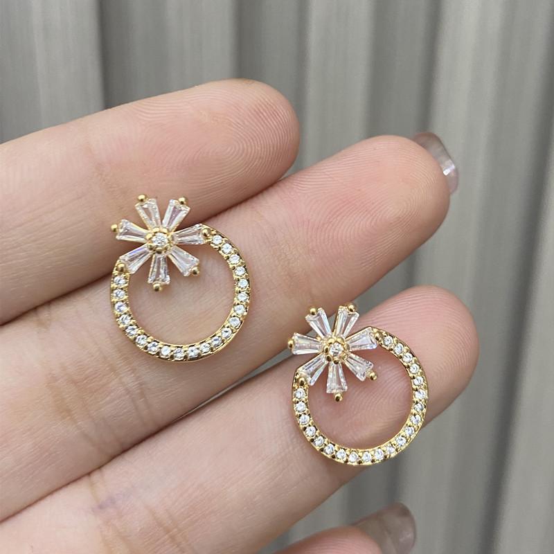 Hot-selling Seiko full diamond ring flower stud earrings simple small exquisite ear jewelry