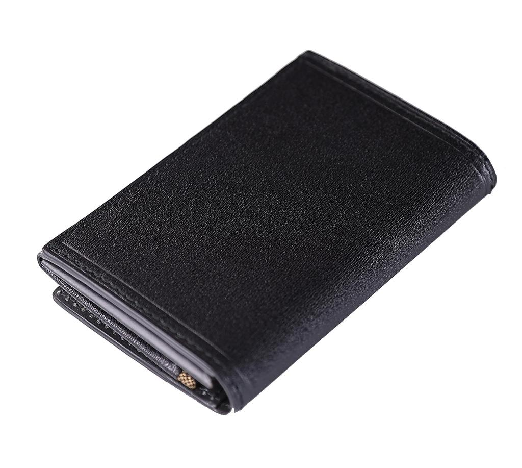 Business Card Holder Genuine Leather 728612 Max Fukin Machi Card Case Card Holder Card Storage Cowhide Italian Leather Black X Gold [Takeo Kikuchi]