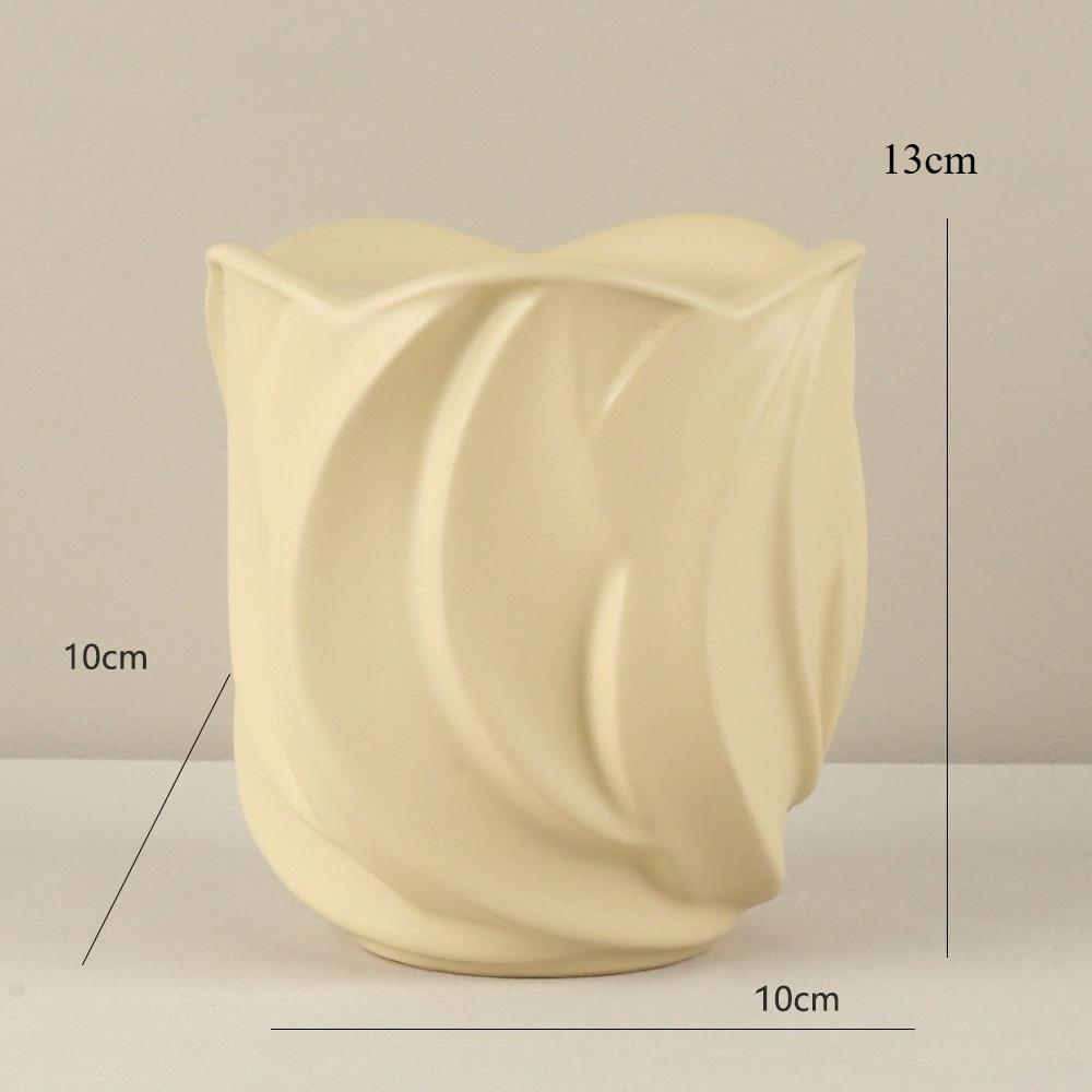 Simple Candle Holder Universal Candle Cup Living Room Dining Table Decoration Ornament Flame European Ceramic Candle Pedestal