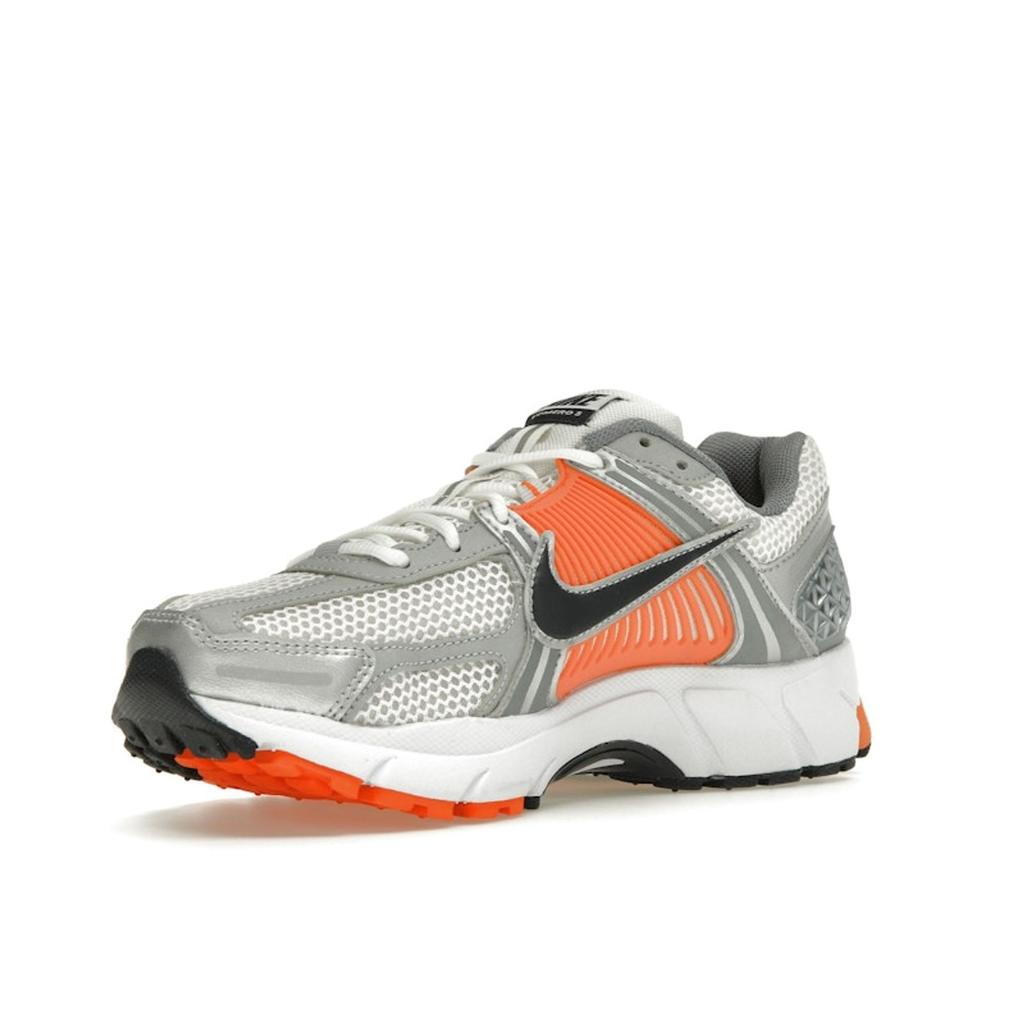 Nike Air Zoom Vomero 5 Platinum Tint Safety Orange Herren Sneaker Grau Cool-Grey Weiß FJ4151-002