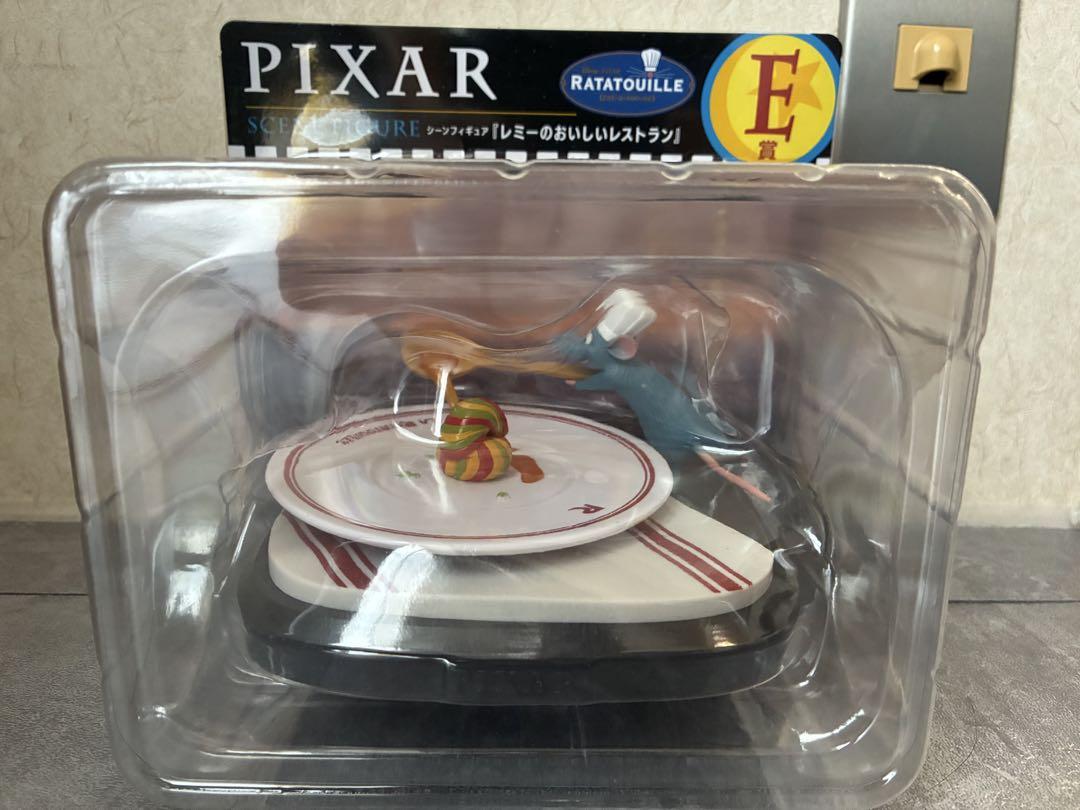 

[Б/У] Фигурка сцены из мультфильма PIXAR «Рататуй»