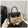 Texture retro, popular fashion this year 2025 letter new color matching crossbody portable shoulder small square bag women