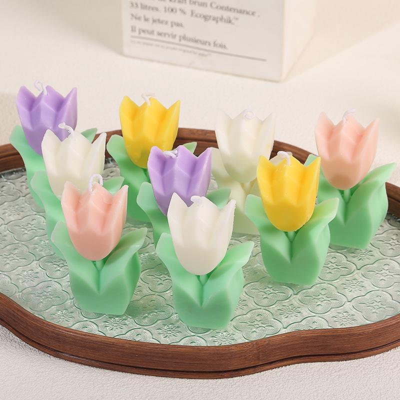 Tulip Scented Candle Gift for Teacher's Day - Fragrant Flower-Shaped Wax Party Favor