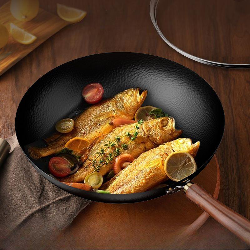 

Узорчатый молотковый вок без покрытия, бытовой вок для овощей, старинный вок ручной ковки с антипригарным покрытием и круглым дном 30cm