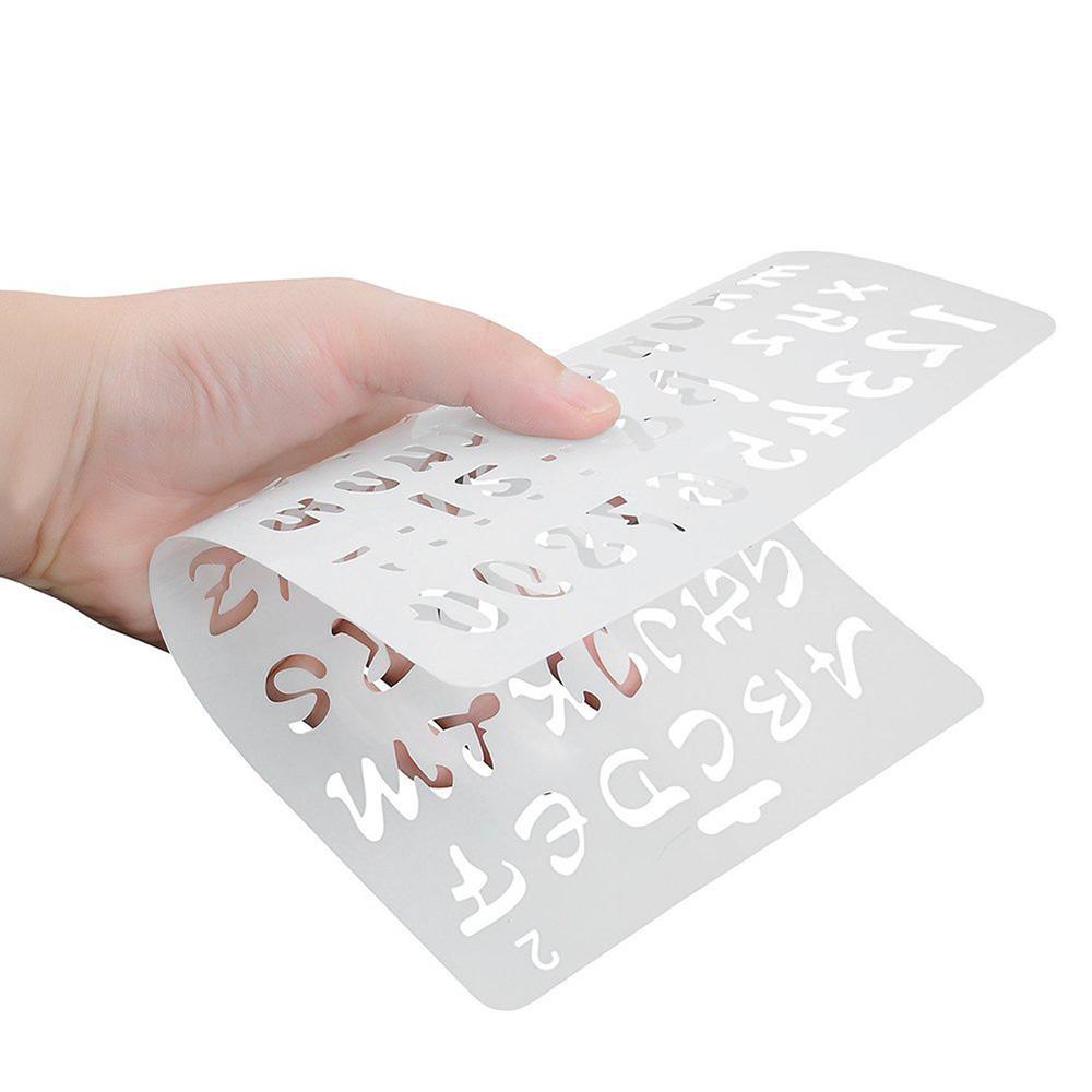 Bastelarbeiten Scrapbooking Prägung Buchstaben Alphabet Wandmalerei Abdeckspray Schichtschablonen