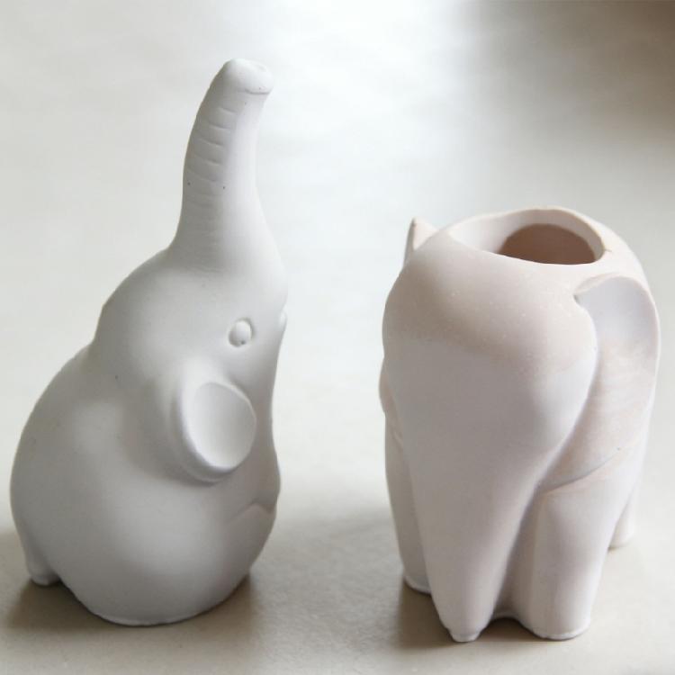Artistic Elephant Designs Silicone Mould Ideal For Creating Pen Holders From Or Plasters