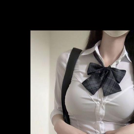 Original JK uniform: Slim Fit elastisk skjorte og kort skjørt med høy midje for sommeren