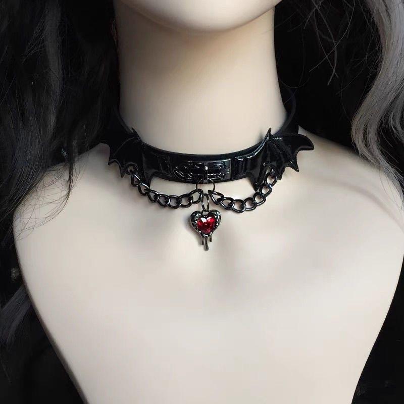 Halloween Girl Retro Gothic Punk Style Necklace Devil Wings Pendant Collar Gothic Halloween Necklace Punk