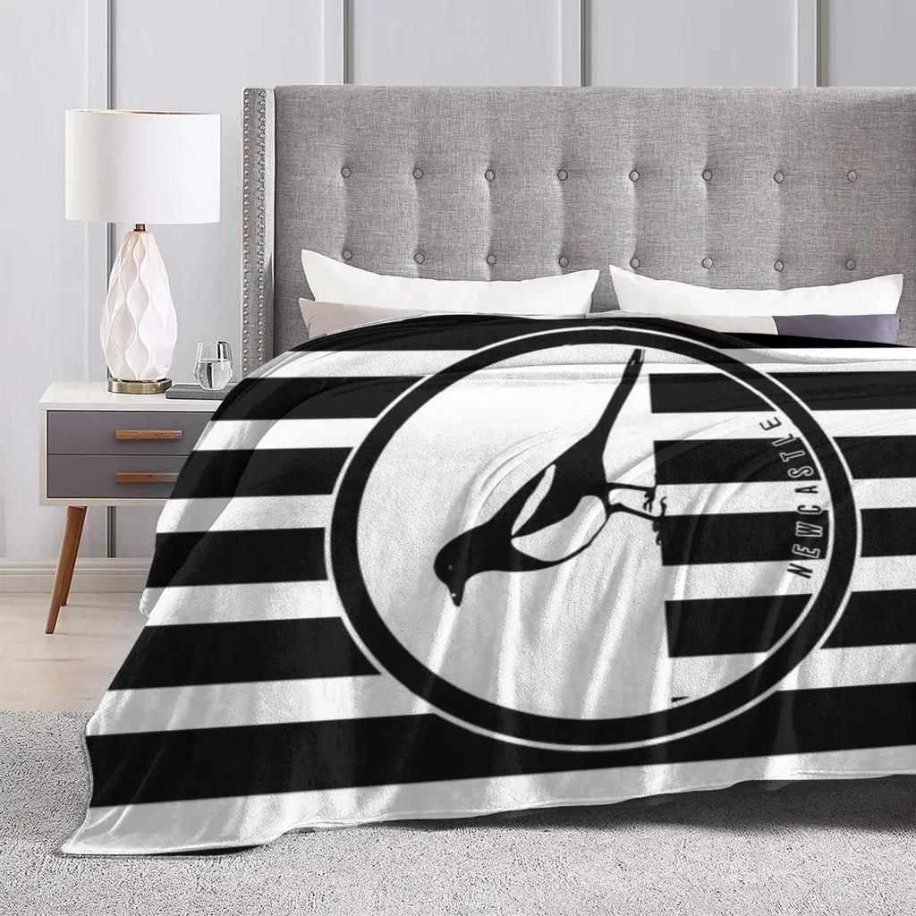 Newcastle - Magpies Decke Weiche Warme Flanelldecke Tagesdecke Bettwäsche für Bett Wohnzimmer Picknick Reise Zuhause Couch