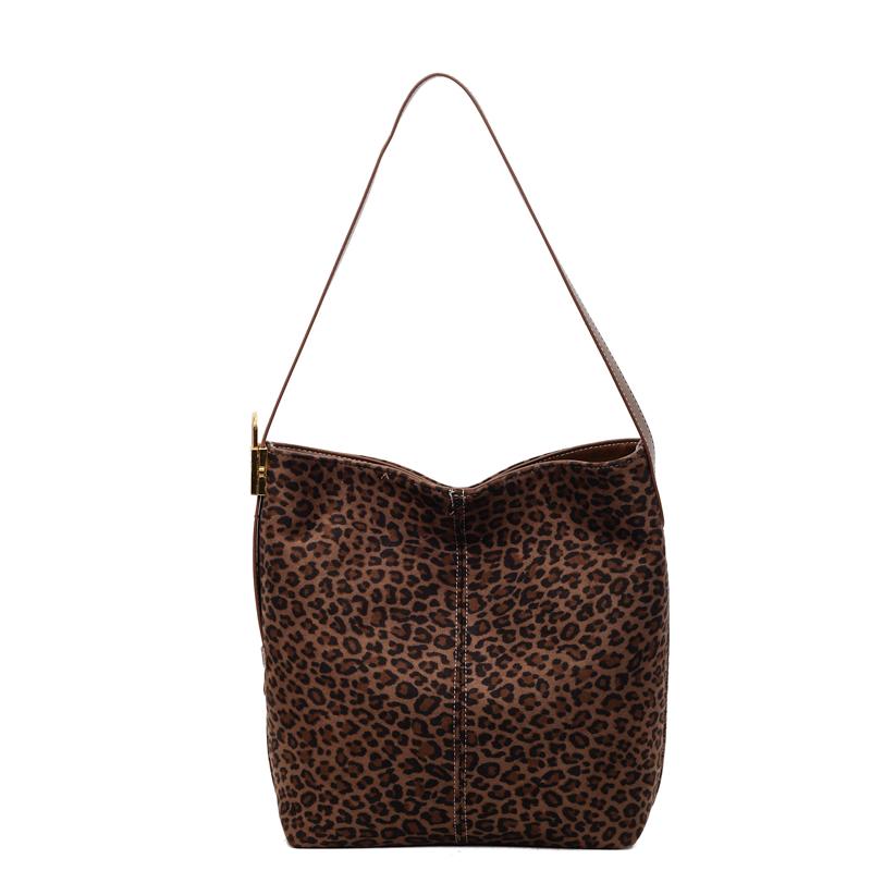 

Fashionable Large Capacity High Quality Faux Suede Bucket Shoulder Bags Sense of Luxury Super Cool Tote Bags for Women 2025 New кавовий