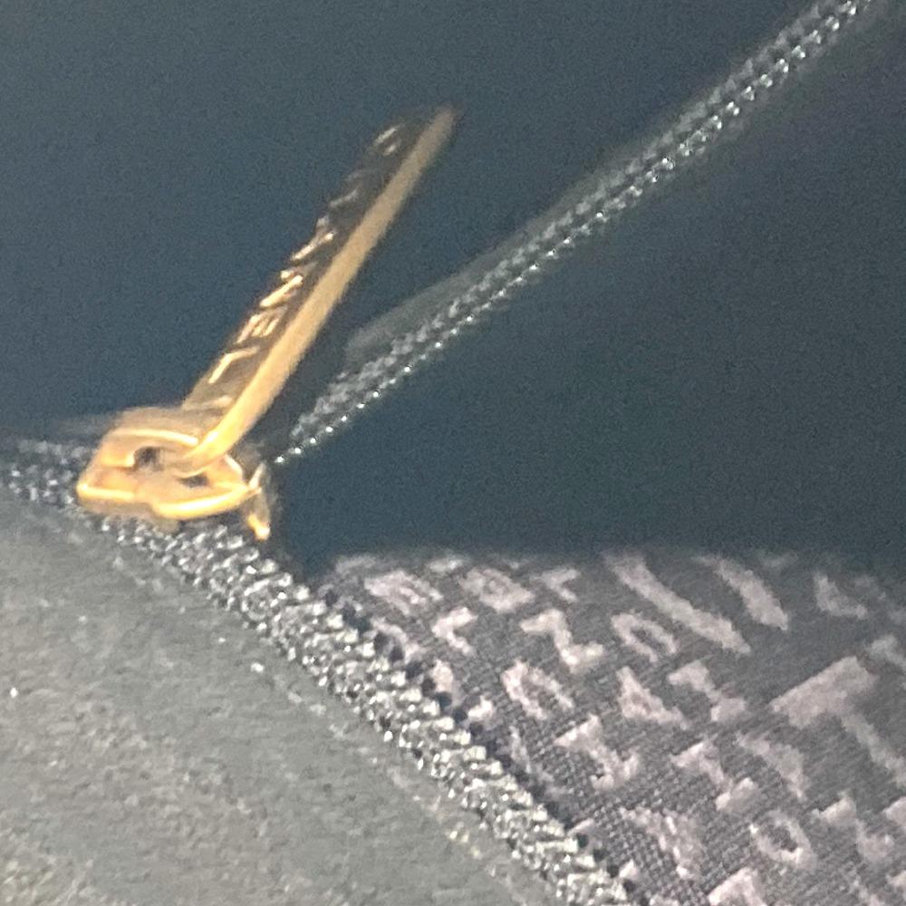 CHANEL Quilted Logo Chocolate Bar CC Mark accessory pouch Shoulder Bag Black