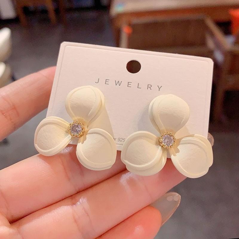 Pinkdudu Vintage Flower Rose Zinc Alloy Earrings Simple Trendy Stud Earrings Women Jewelry PD2368