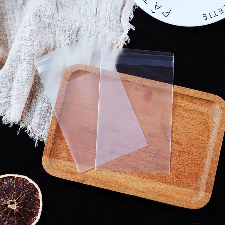 White Polka Dot Frosted Self-Adhesive Bag for Nougat, Biscuit, Candy, and Pastry Packaging