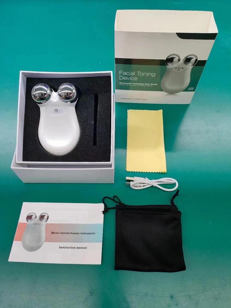 Microcurrent Bubble Beauty Device for Skin Lifting and Firming