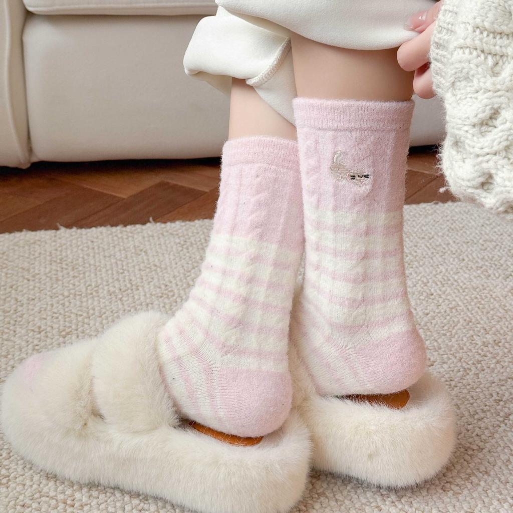 Season Pink Plush Socks Love Embroidery Cat Australian Plush Socks Plush Thickened Warm Sleep Socks