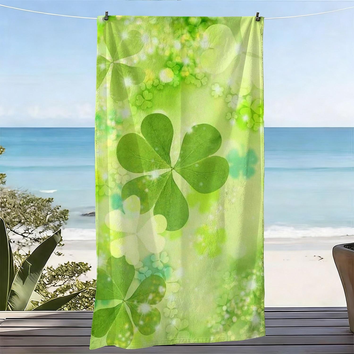 Clover Print Beach Towel, Dreamy Four Leaf Design Ultra Fine Microfiber Quick Dry for Seaside Pool Party Picnic Gift 40X60cm