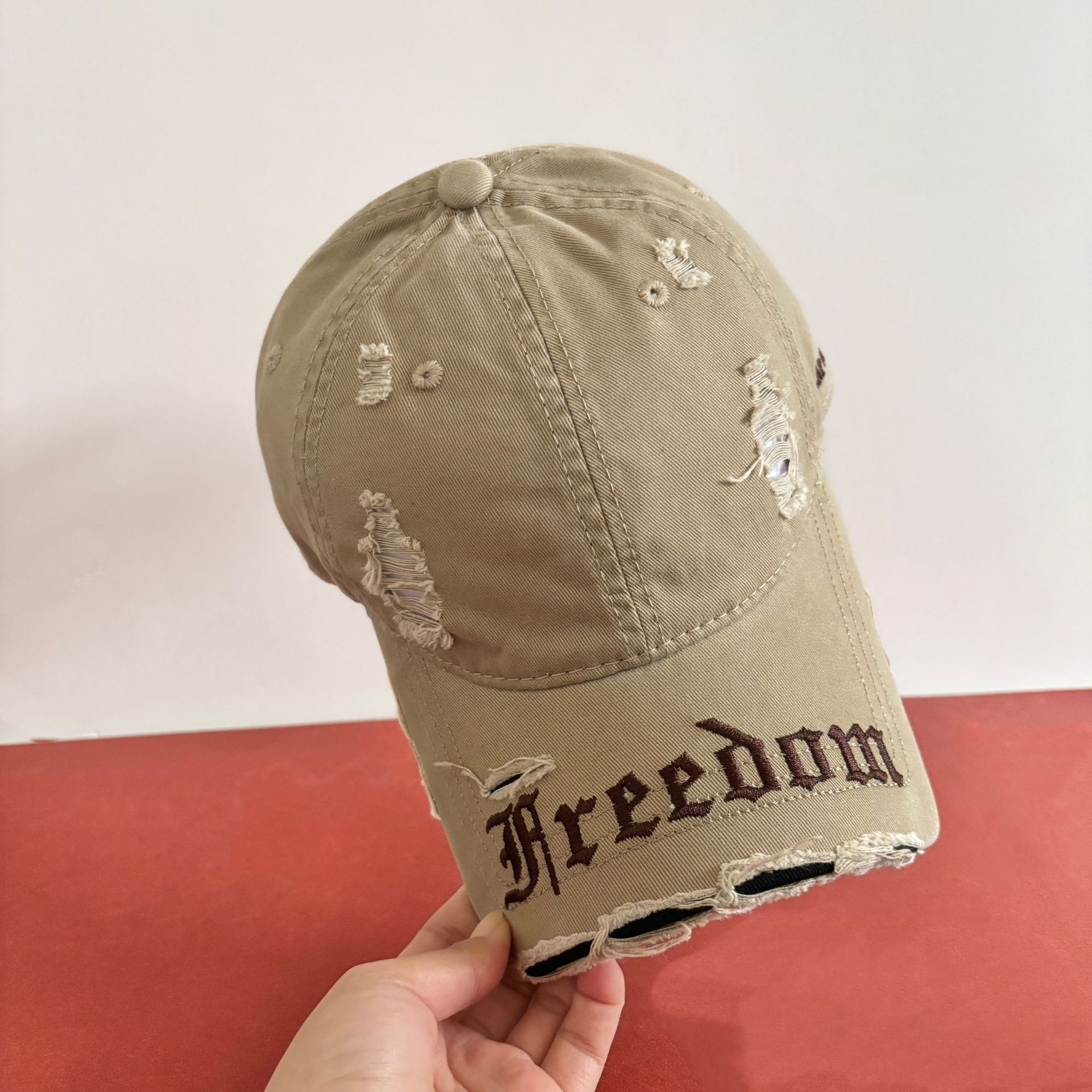 

Кепка с бахромой и отверстиями, универсальный солнцезащитный козырек на все времена года, защита от солнца, шляпа для отдыха, спортивная бейсболка M（56-58cm） хаки