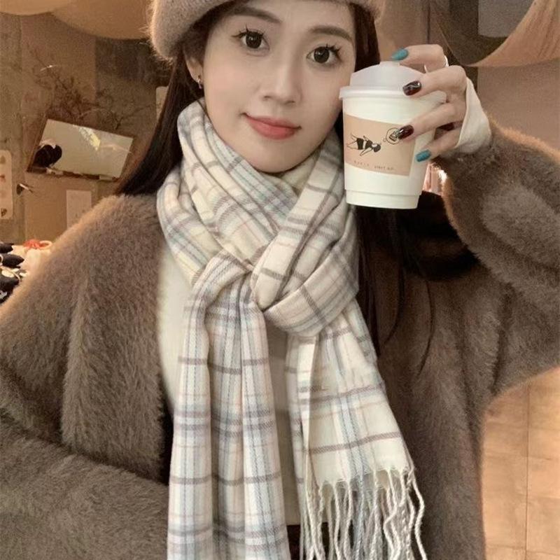 [One piece] Scarf women's new winter plaid to keep warm, advanced sense versatile and sweet student scarf