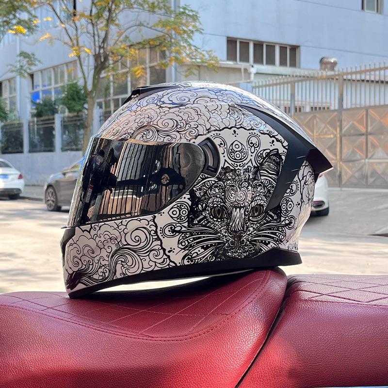 Imitation Street Car Helmet Men's Motorcycle 3C Electric Vehicle Full Helmet Autumn and Winter Knight Double Mirror Riding