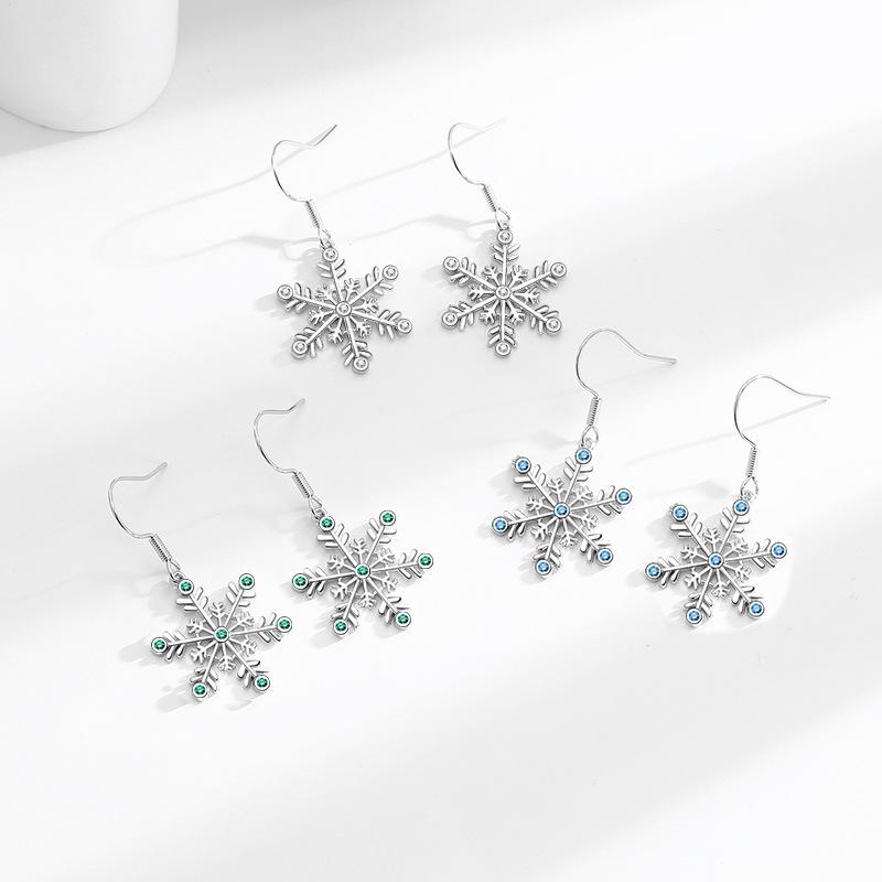 New Christmas Earrings Niche Design Versatile Snowflake Pendant Exquisite Fashionable Earrings