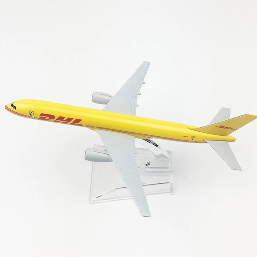 Modelové lietadlá pre chlapcov 16 cm Zliatina Kov DHL Airways 777 Lietadlo Diecast Model lietadla Ozdoby do domácnosti