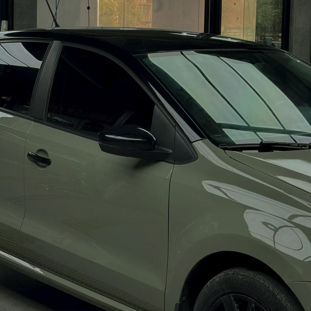 High Brightness Khaki Green Car Vinyl PVC Wrapping Glossy Film Decal Auto Body Styling Decoration Accessories Bubble Air Free