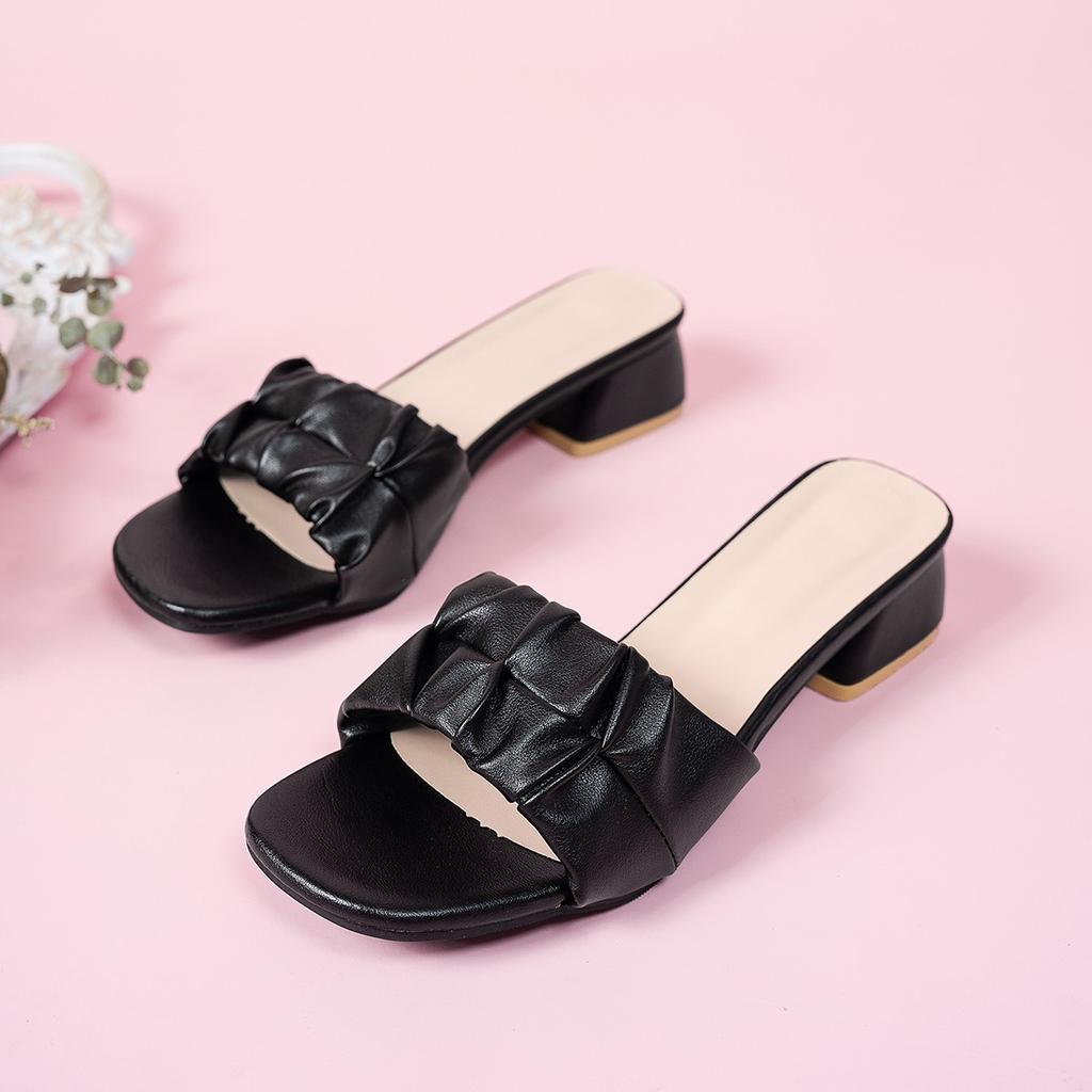 Solid Pleated Leather Slippers for Women Shoes Peep Toe Casual Slides Female Slippers Square Heels Shoes
