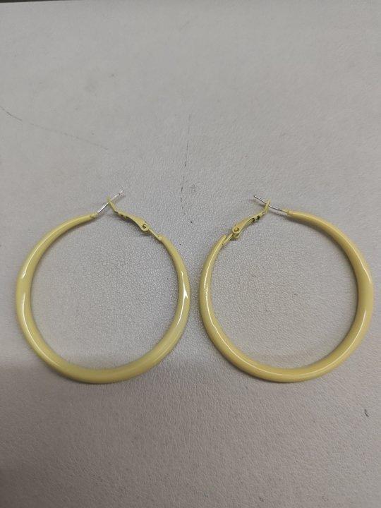 

Весенне-летние новые серьги модные нишевые серьги-кольца женские преувеличенные серьги