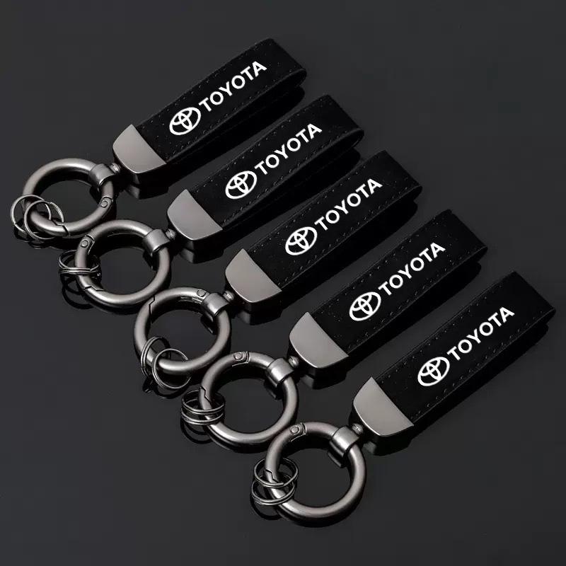 LATE7 Suede Leather Car Logo Key Rings Chains For Toyota GR Corolla Yaris Aygo Prius RAV4 Crown CHR Camry Auris Keychain Accessories