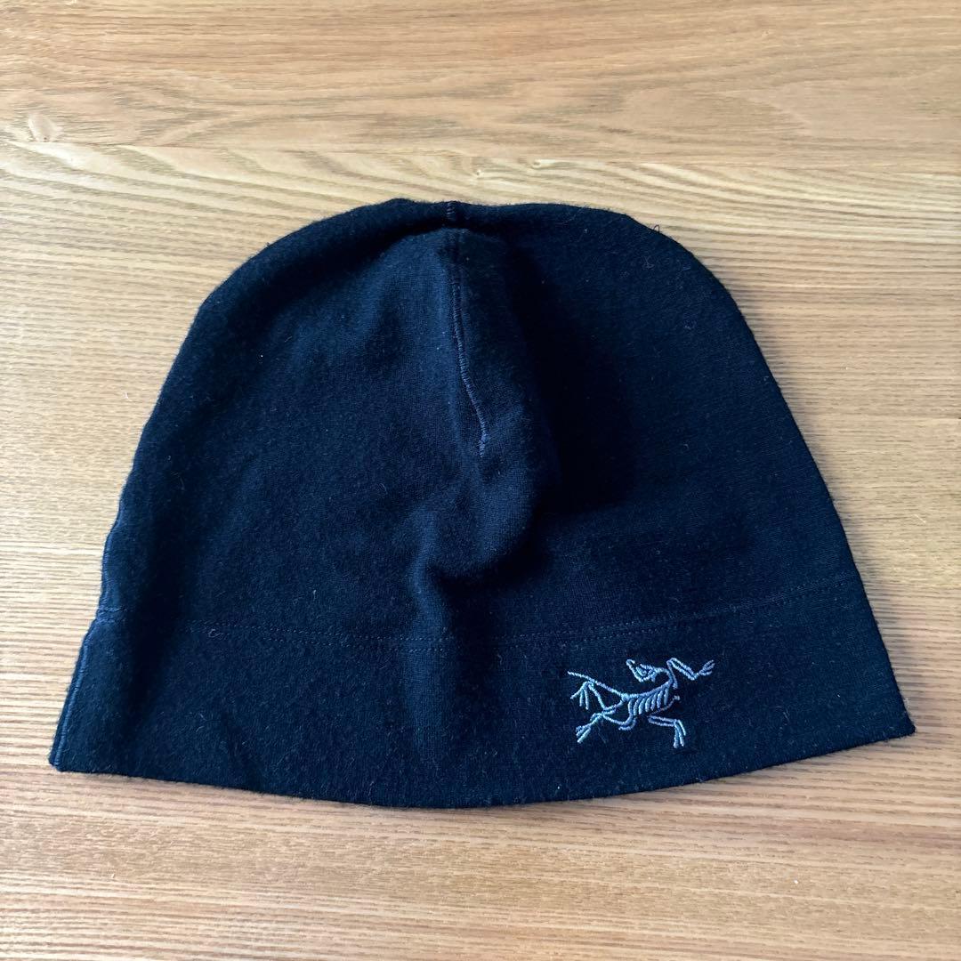 Used ARC TERYX RHO TOQUE black bienie