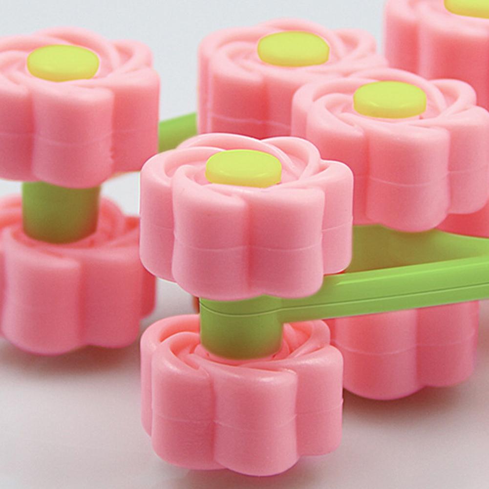 Flower Shape Facial Massage Roller Double Clips V Face Lifting Tool Portable Jaw Massager for Skin Tightening and Sculpting