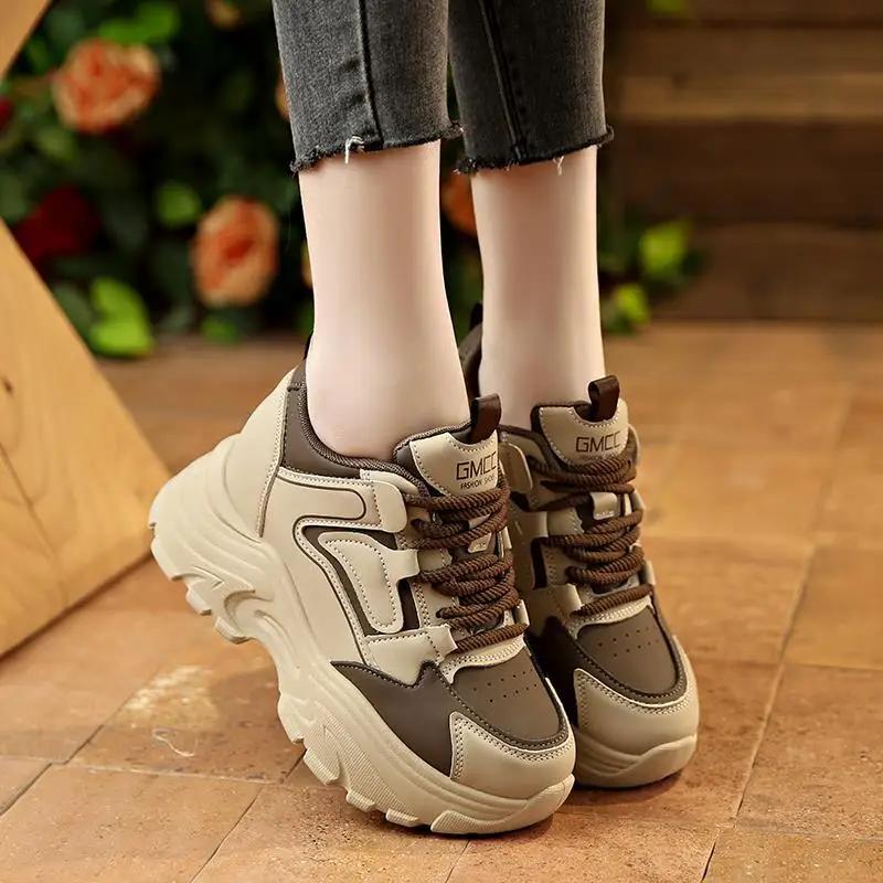 Street Trend Dad Shoes for Women 2024 New Lightweight Sports Thick Soled Luxury Vulcanized Shoes with Increased Height Inside