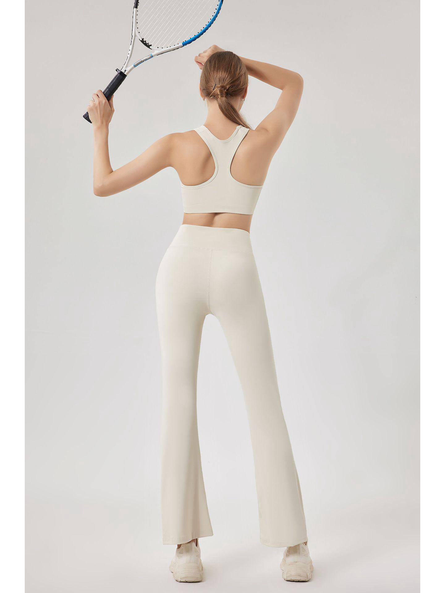 

Йога-брюки с высокой талией и расклешенным низом, эффект пуш-ап для ягодиц, ощущение обнаженности для женщин Small белый/слоновая кость