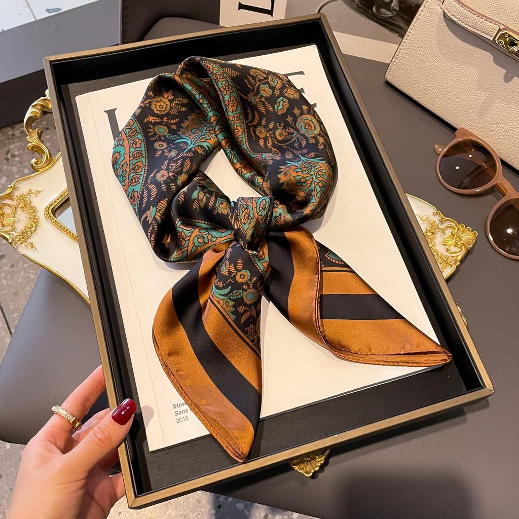 Women's French Retro Silk Cashew Scarf: Versatile Square Ribbon Headscarf