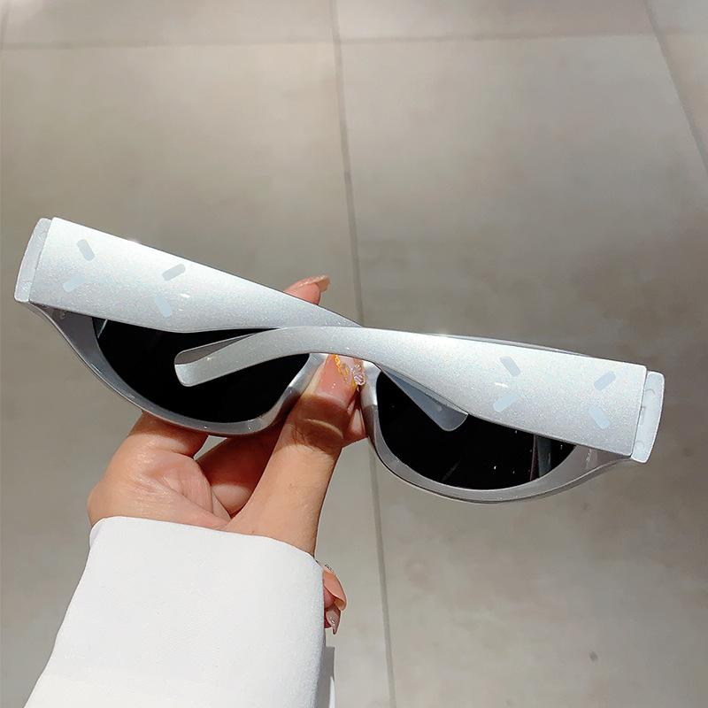 Vintage Luxury Brand Designer Sunglasses Women For Men Trending Sun Glasses Punk Fashion Driving Shades Riding Sport Goggle