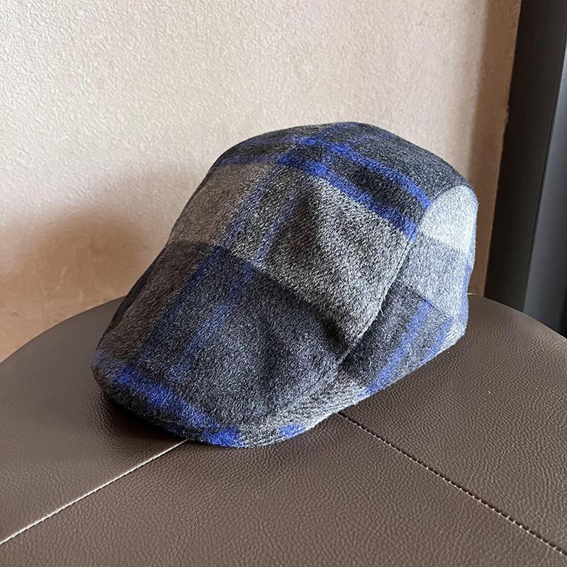 Newsboy Retro Plush Cap With Short Brim And Grid Design Fit For Autumn Fashion