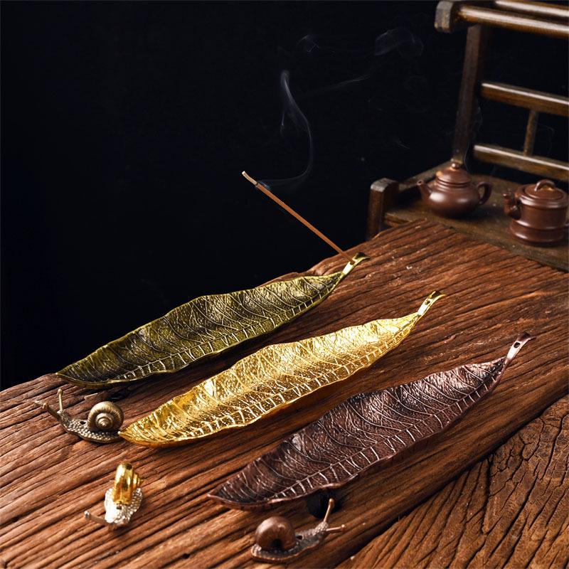 Creative Leaf Incense Burner for Sandalwood & Agarwood Coils - Tea Ceremony Ornament