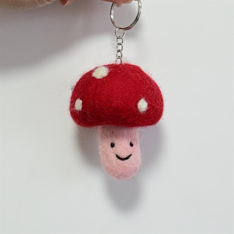 Непальский брелок-подвеска в виде животного из войлока ручной работы