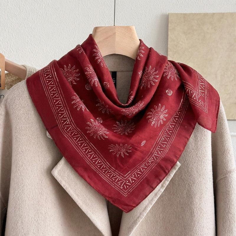 71 Cotton and Linen Retro Wind Green Geometric Small Square Scarf Silk Scarf Women's New Neck Protection Small Scarf Silk Scarf Neck High Sense