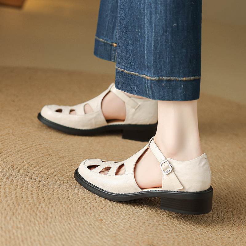 Krazing Pot Fårskinn Rund Tå Storlek 42 Hög Kvalitet Tjock Mellanhög Klack Spänne Ihålig Stil Vacker Höst Större Storlek Pumps