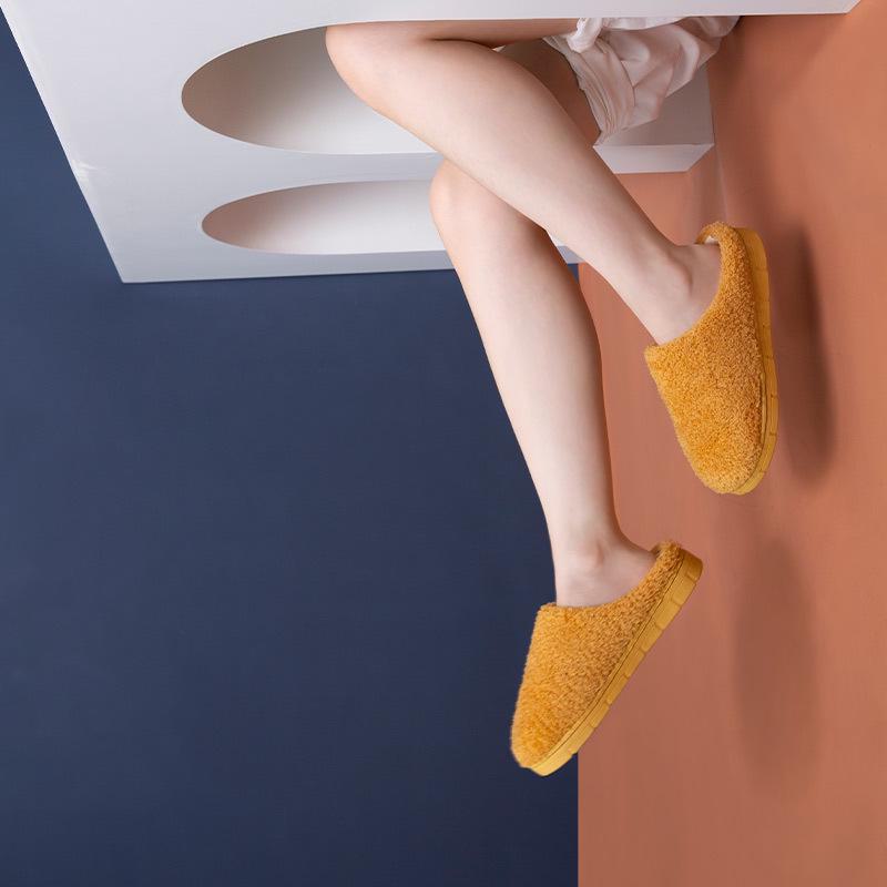 Men's and Women's Non-Slip Plush Cotton Indoor Slippers: Warm, Soft Winter Shoes for Home.