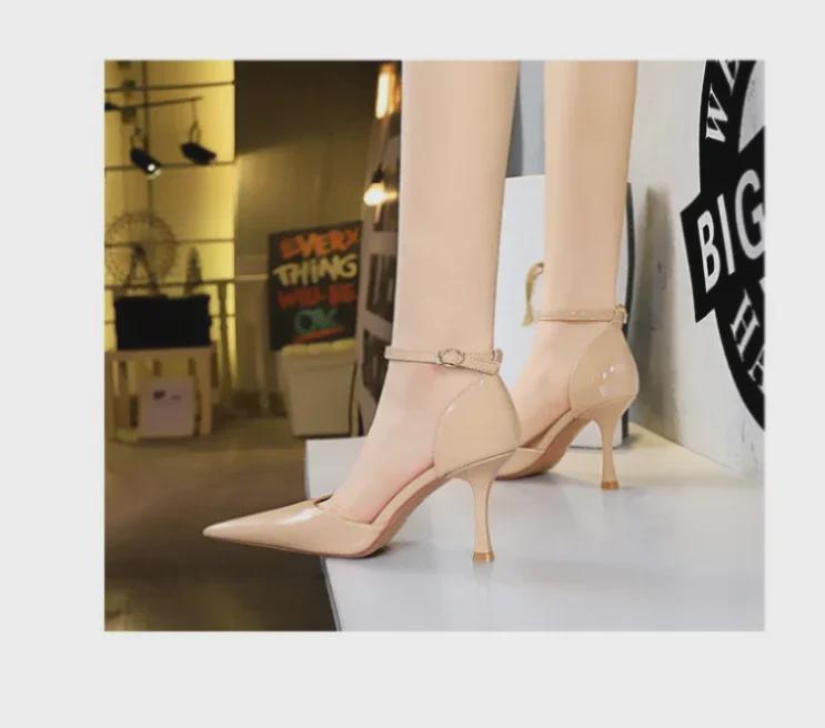 European & American High Heel Pointed Patent Leather One-Strap Sandals with Sexy Hollow Design