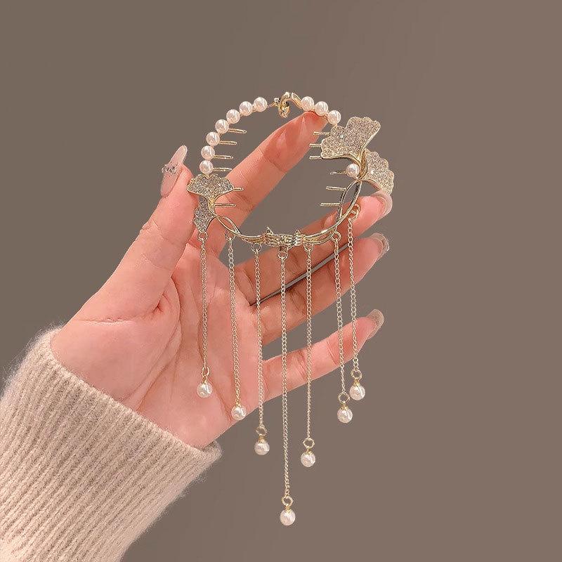 

Заколка-гребень для волос в древнем стиле с кисточкой и стразами