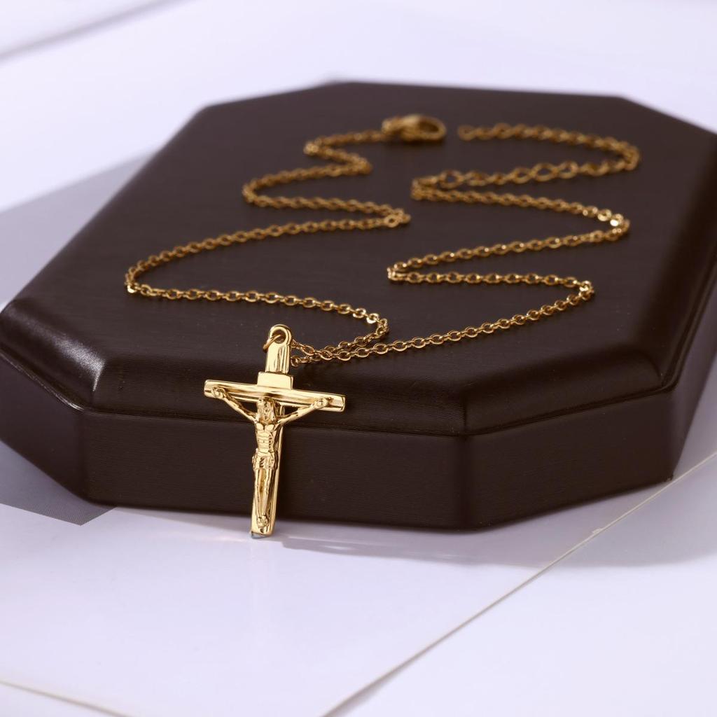 Trendy Cross Pendant Necklace - Minimalist Unisex Jewelry